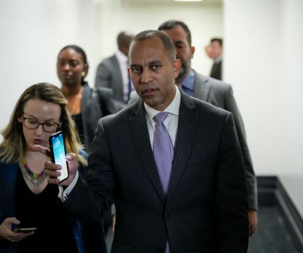 Jeffries Among Dems Mentioned to Replace Pelosi as House Leader