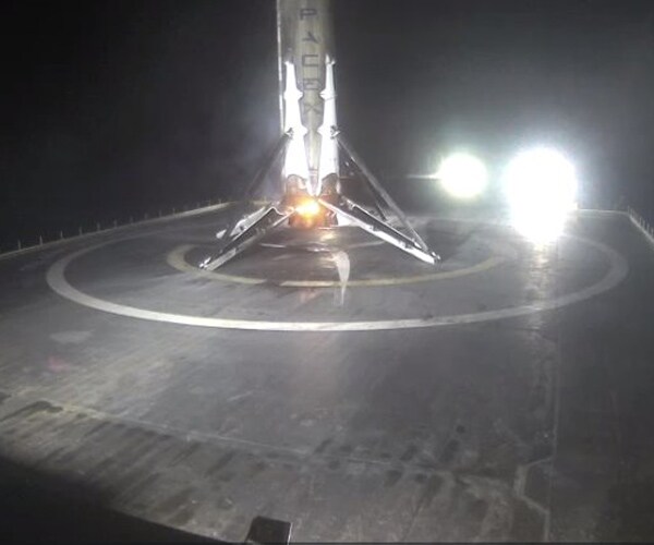 SpaceX Landing of Falcon 9 Gives Boost to Reusable Rocket Development