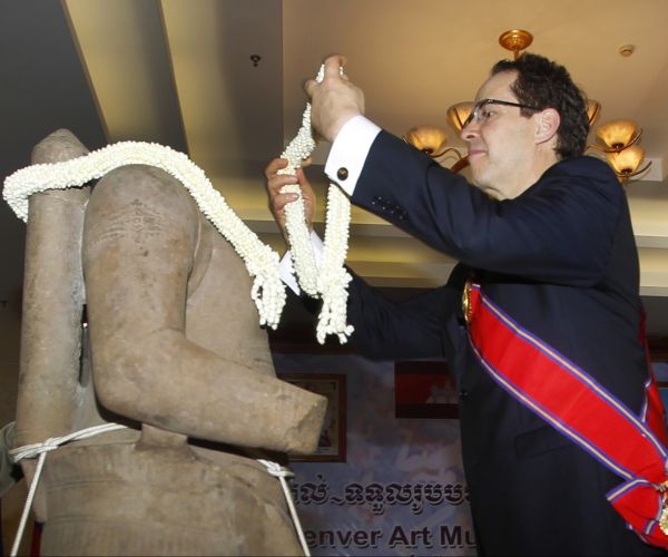 Museum's Cambodia Statue Returned Home After Spending 3 Decades in US