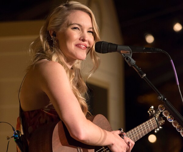 Ashley Campbell's Tribute to Dad Says She's Heartbroken