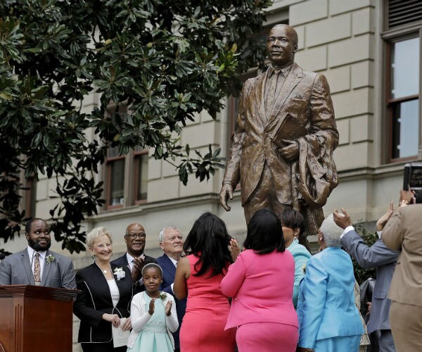 MLK Statue Unveiled in Atlanta