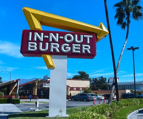 in n out burger sign 