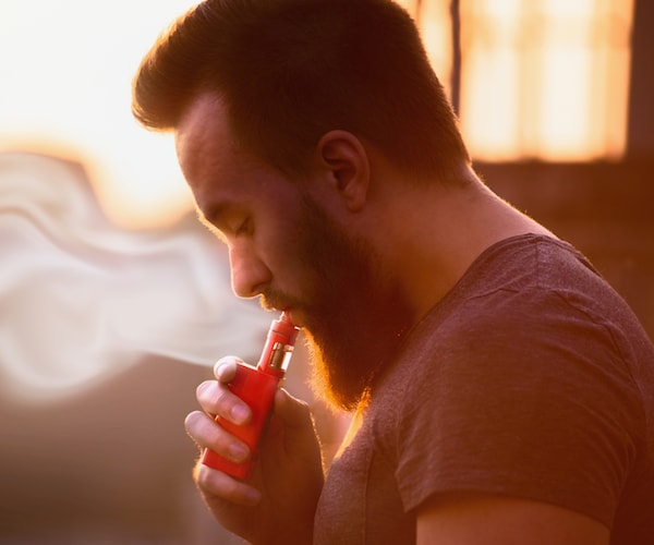 E-Cig Vapors Contain 95 Percent Fewer Toxins Than Smoke