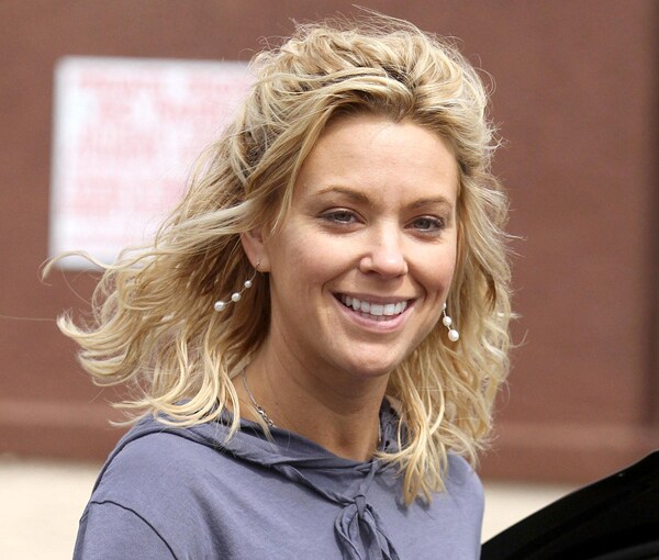 Kate Gosselin Yard Sale Attracts Hundreds of Visitors — And Her Ex