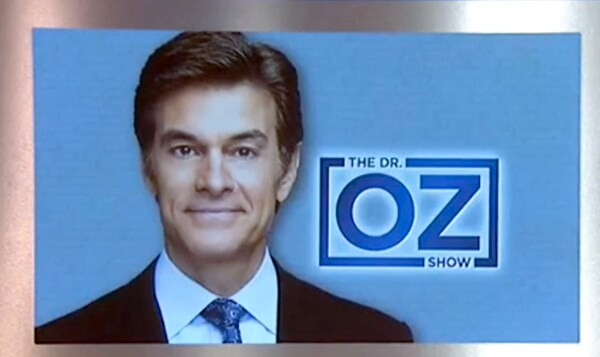 Dr. Oz Tends to Woman at Mall Who Collapsed During His Show