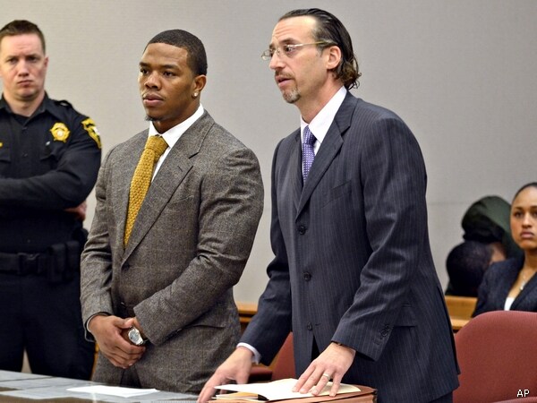 Ray Rice Pleads Not Guilty in Taped Casino Fight With Fiancée 