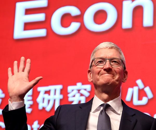 Apple Boss Tim Cook Visits Shanghai With China Sales Under Pressure