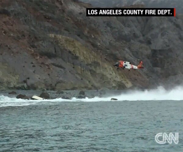 3 Catalina Island Boaters Drown as Waves Slam Skiff, 4 Rescued