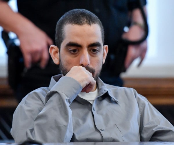 Hadi Matar convicted of attempted murder in Salman Rushdie stabbing