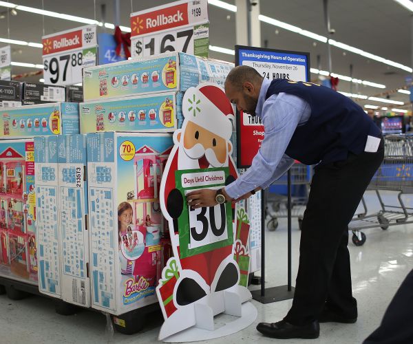 Walmart: 'Holiday Helpers' Will Make Checkout Faster, Easier