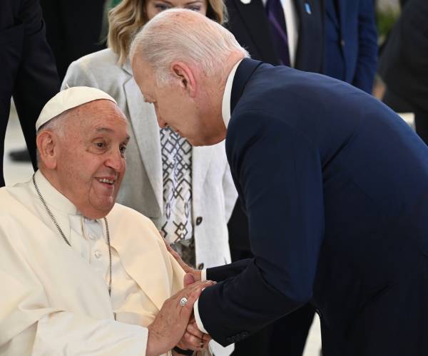 Biden Awards Pope Francis Medal of Freedom With Distinction