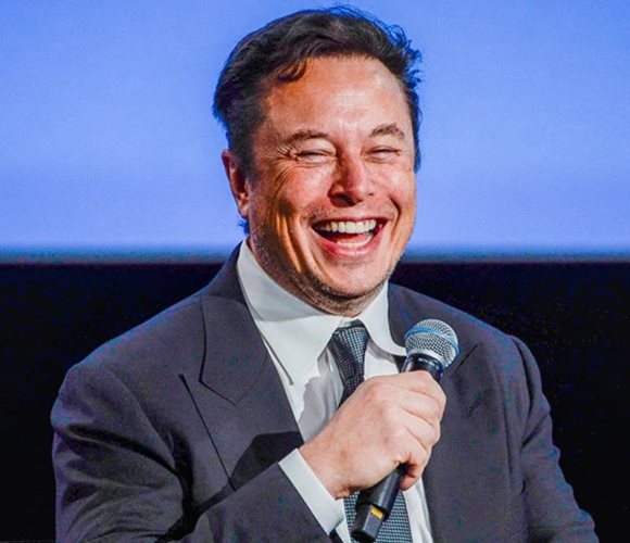 Musk Vows to Keep Tweeting Candidly