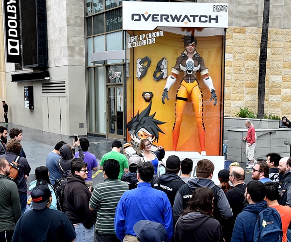 'Overwatch' Action Figures Celebrate Video Shooters Game