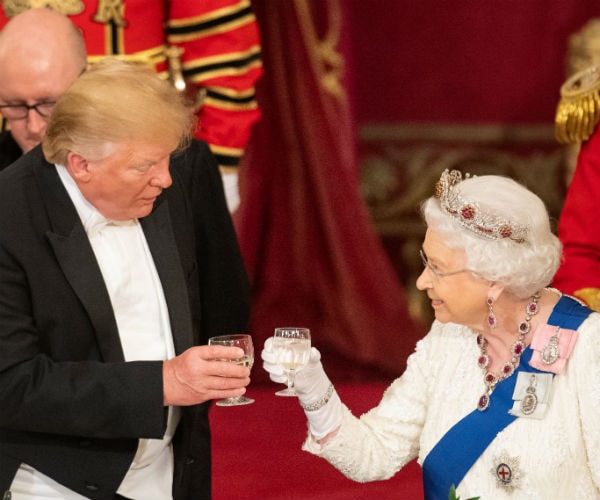 donald trump and queen elizabeth toast their glasses