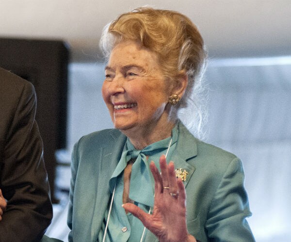 Phyllis Schlafly: Eagle Forum Board Trying to Oust Me Over Trump Endorsement