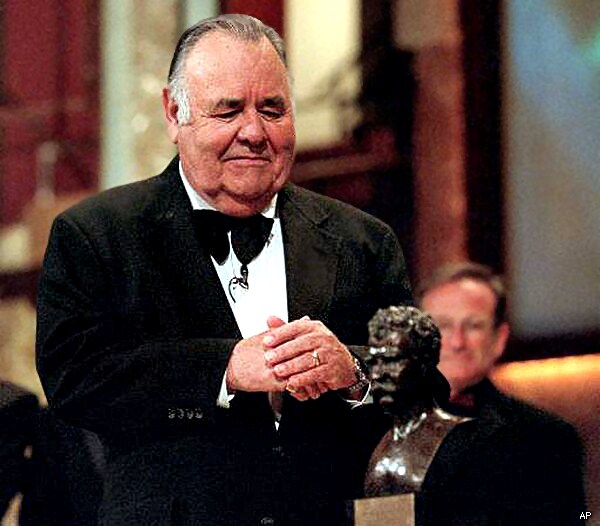 Jonathan Winters Dies: Pioneer of Improvisational Comedy Was 87