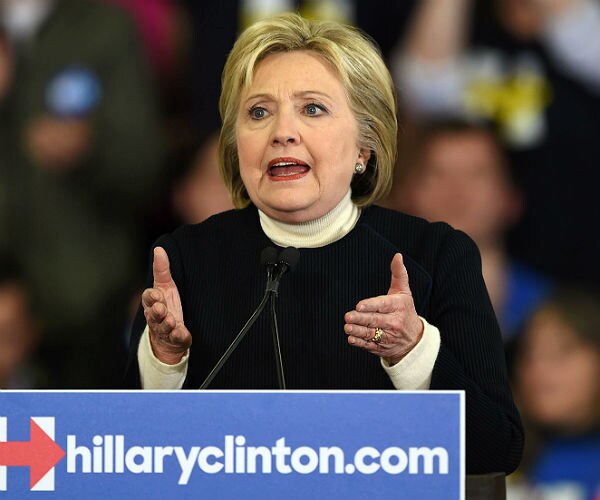 Women Turn Backs on Hillary in New Hampshire