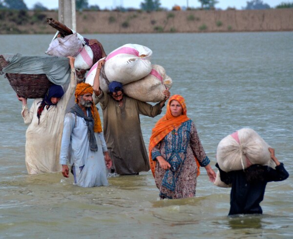 Children, Women Prone to Diseases in Pakistan's Stagnant Flood Water