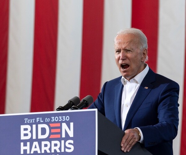 joe biden speaks at campaign event