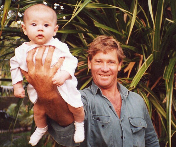 Bindi Irwin Salutes Crocodile Hunter Dad, Who Died 10 Years Ago