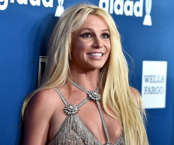 britney spears attends awards show