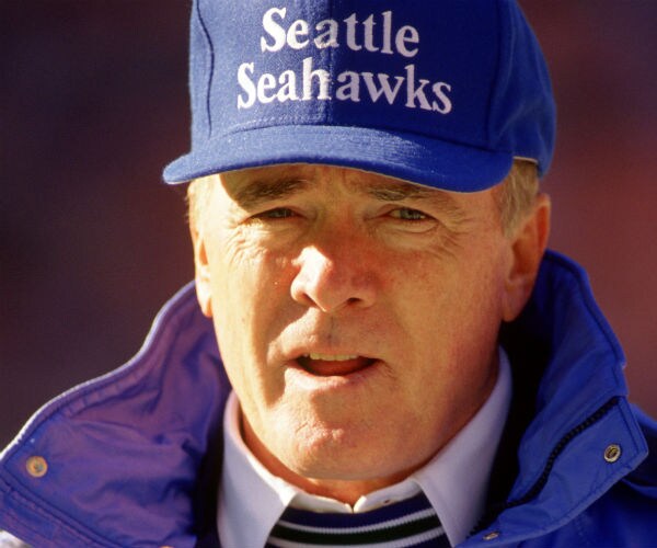 Longtime NFL Coach Chuck Knox Dies at 86