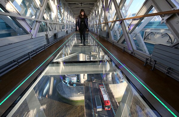 Tower Bridge: Bottle of Beer Breaks Glass Floor Over River Thames