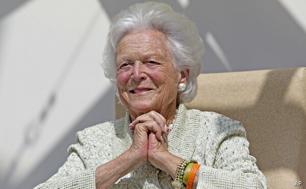 Barbara Bush, Bill Clinton: She Loves Him, Just Not His Politics