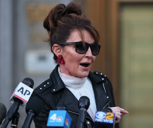 Sarah Palin Seeks To Disqualify Judge After Contaminated Ny Times