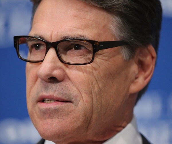 Trump Weighs Energy Secretary Perry to Run Homeland Security