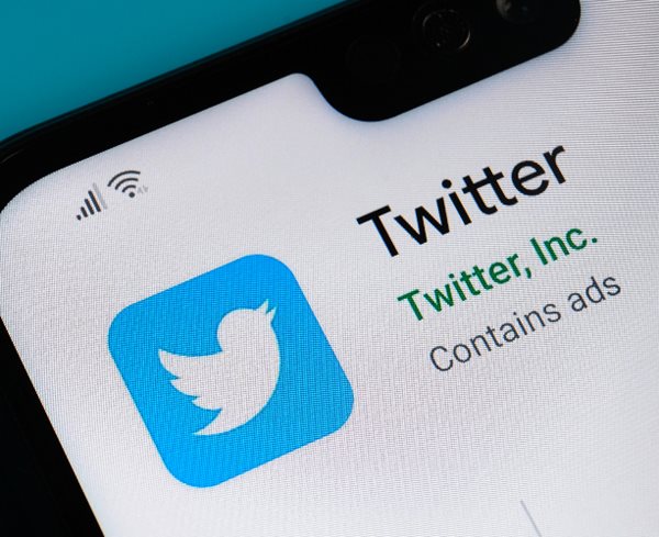 Twitter Beats Revenue Targets With Ad Improvements, but Sees Decline in US Users