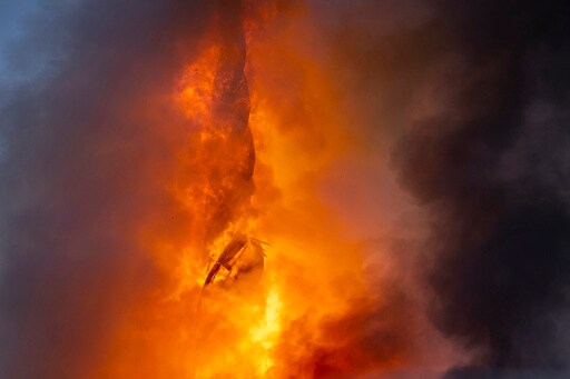 Copenhagen and Paris Mayors Exchange Lessons Learned after Huge Fires Destroy Landmarks