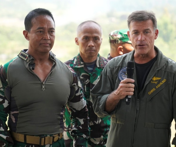 members of the united states and indonesia troops gather