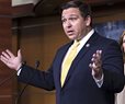 Virus Response Thrusts Ron DeSantis Into President Mix