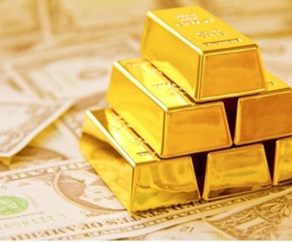 Gold Is Cheap Insurance No Matter What the Fed Will Do 