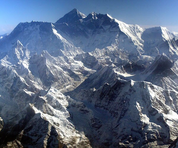 3 Mount Everest Climbers Die, 1 Missing