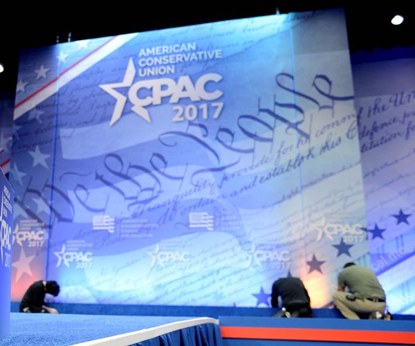 Conservatives Gather at CPAC  to Praise Trump, Bury Differences