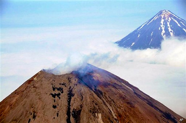 Cleveland Volcano in Alaska Has Series of Low-Level Eruptions