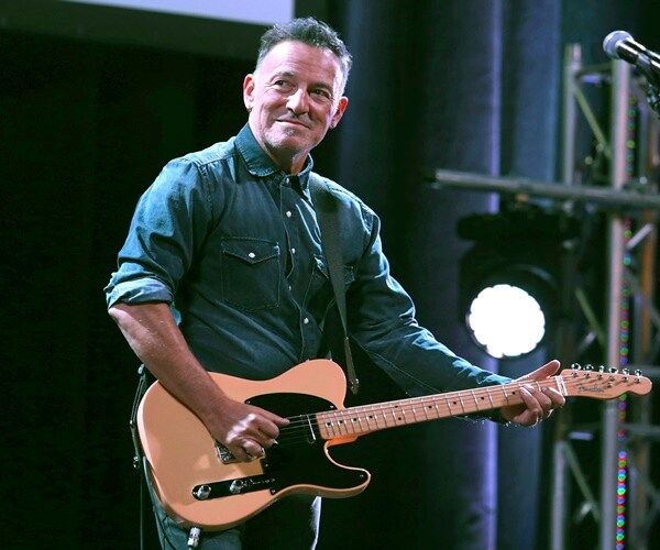 Bruce Springsteen Marks the Return of Live Shows on Broadway