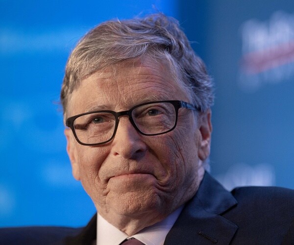 bill gates speaks at luncheon