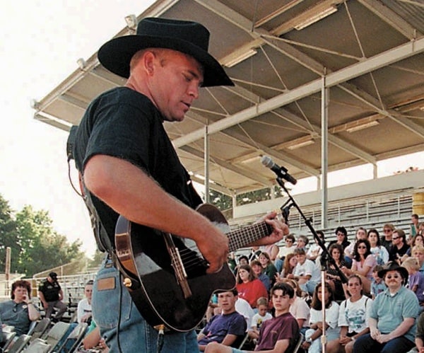 doug supernaw performs at county fair