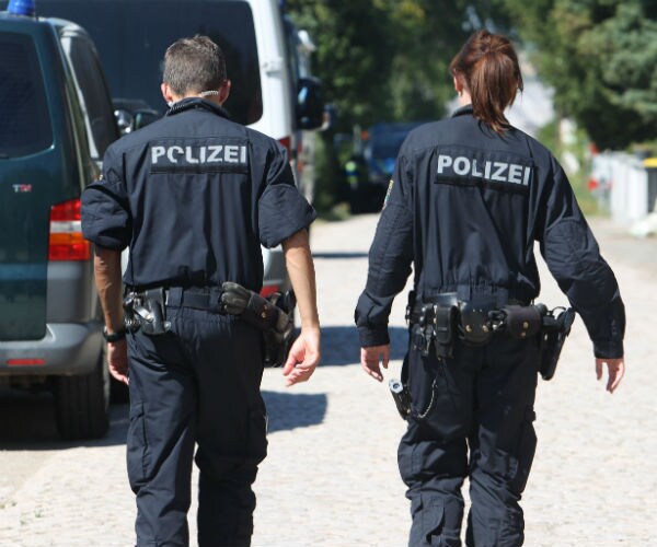 Germany Arrests Three Syrians Suspected of ISIS Involvement