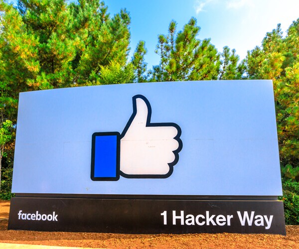 the facebook thumb up logo