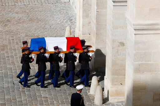 Chirac Gets Full Military Honors as France Bids Him Farewell