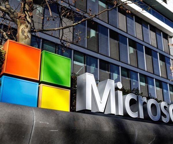 Microsoft's US Consulting Unit Freezes Hiring