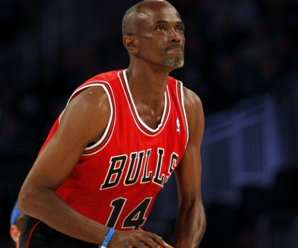 craig hodges aims during the nba all star basketball three point contest in orlando