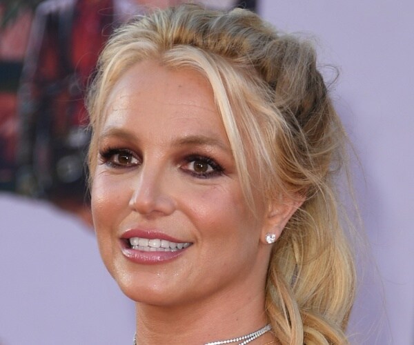 Britney Spears Announces Hiatus From Social Media