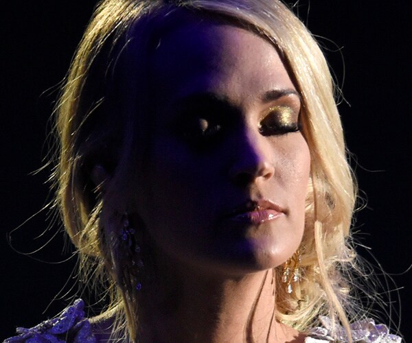 Carrie Underwood's Face Needed 50 Stitches After Fall at Home