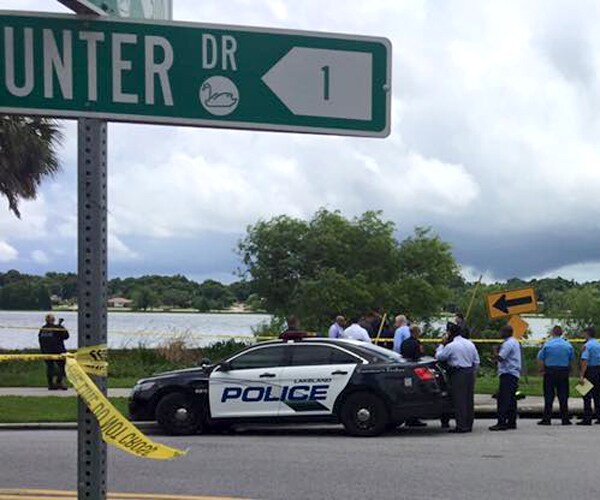 Lakeland Alligator Spotted With Decomposing Human Body Clutched in Jaws