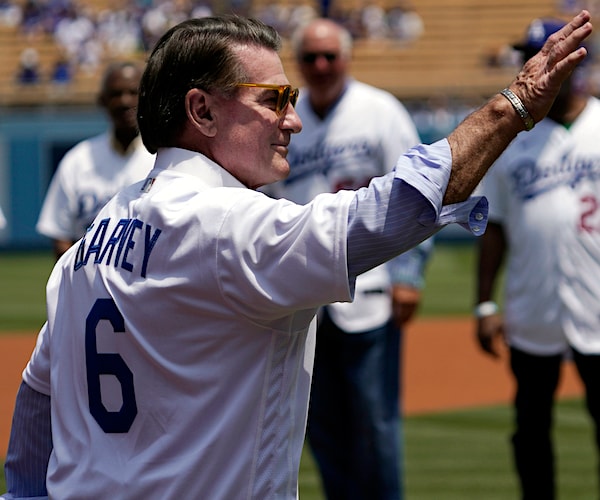 Fmr Baseball MVP Steve Garvey Joins California US Senate Race | Newsmax.com